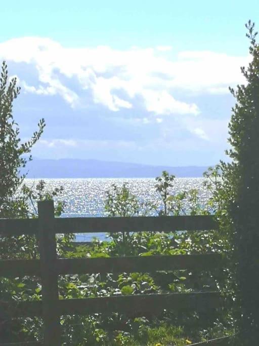 Moville Beach Townhouse on Wild Atlantic Way - Ferienwohnung