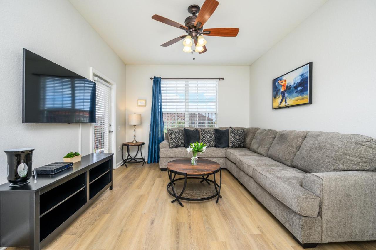 Deluxe Condo Next To Clubhouse, Vista Cay - 3005 - B&B