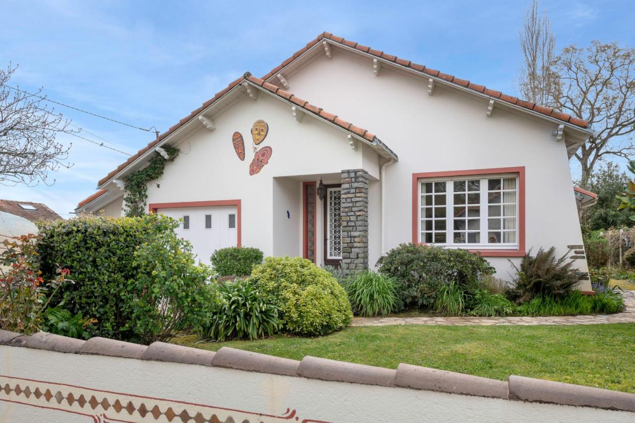 Maison pour 8 - proche plages - B&B