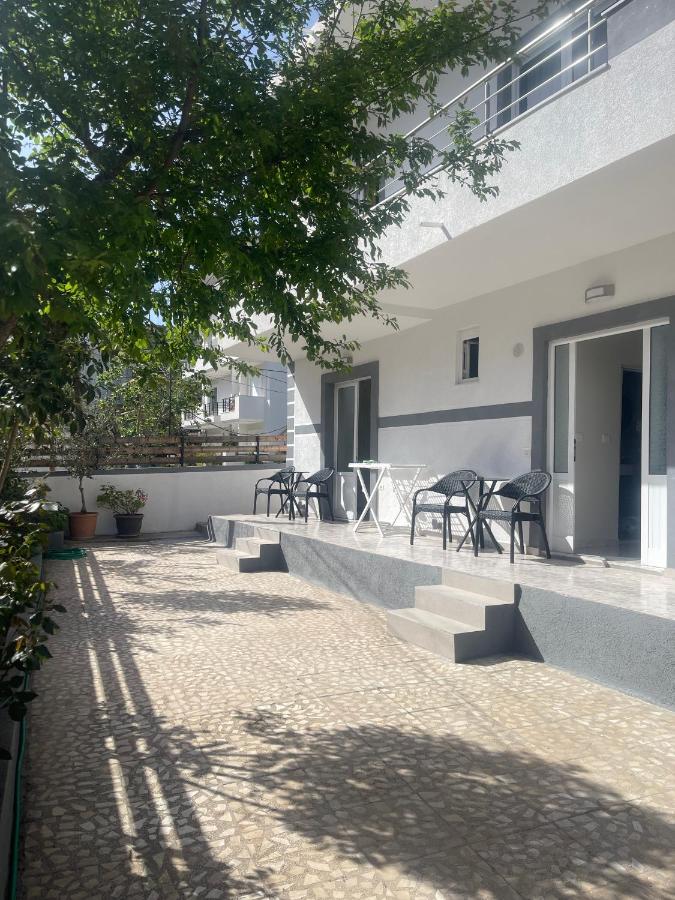Sunflower Apartments - Ferienwohnung