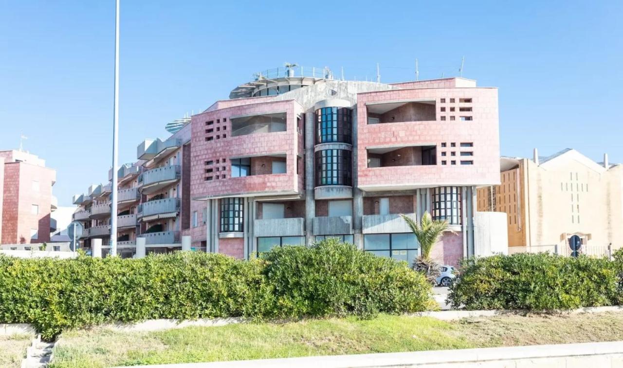 Appartamento Patio Fronte Mare, Baia Blu - B&B