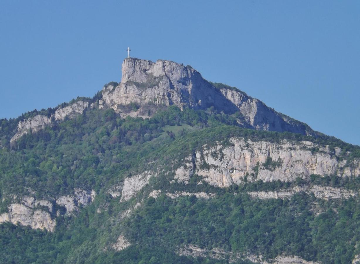 Superbe appartement - Parking Gratuit - 4 Personnes - B&B