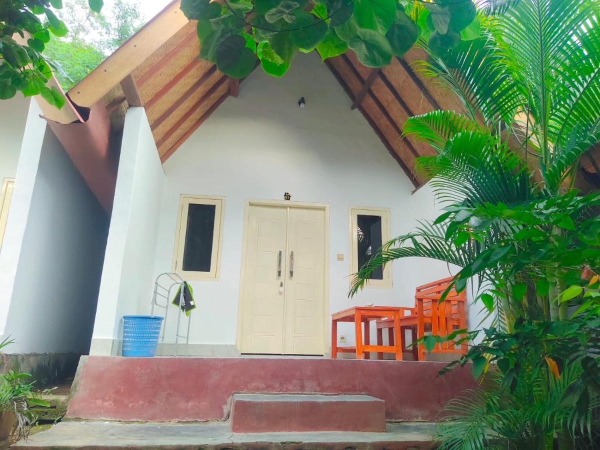 B&B Katilampak - Putri Nyale Bungalow - Bed and Breakfast Katilampak