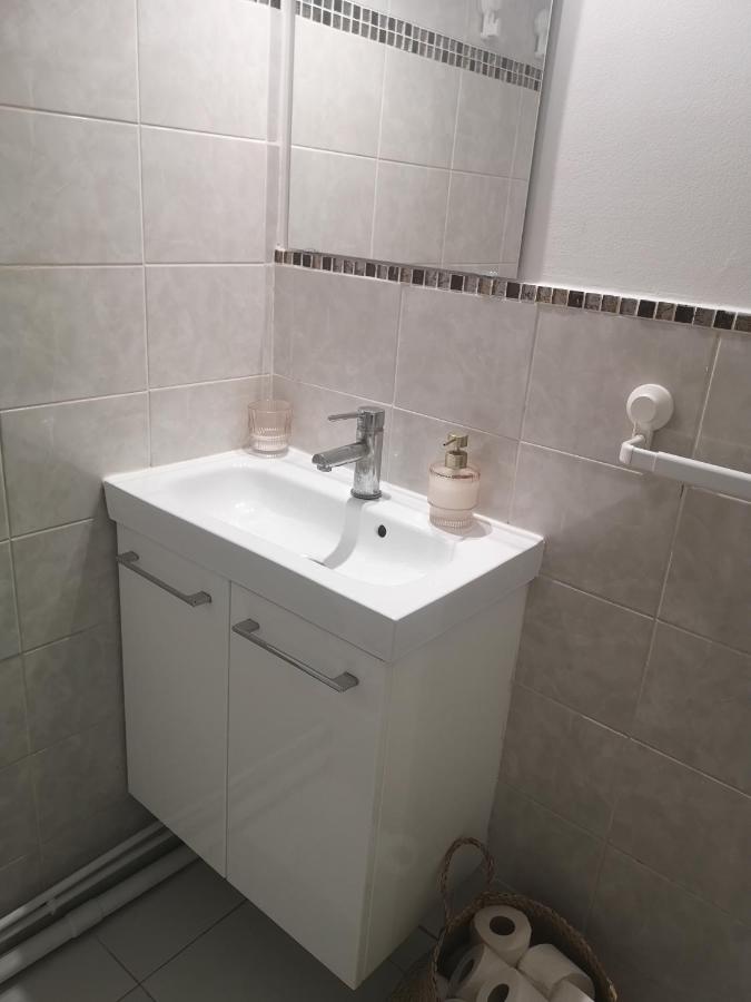Appartement cosy à 10mn de l'aéroport d'Orly et proche de Paris - Chambres d'hôtes Choisy-le-Roi