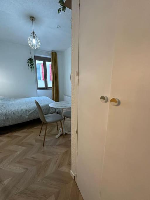 Studio Cure Thermale Dax - proche parking - B&B Dax