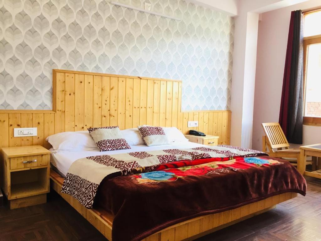 B&B Manali - HOTEL CORNER RETREAT BnB - Bed and Breakfast Manali