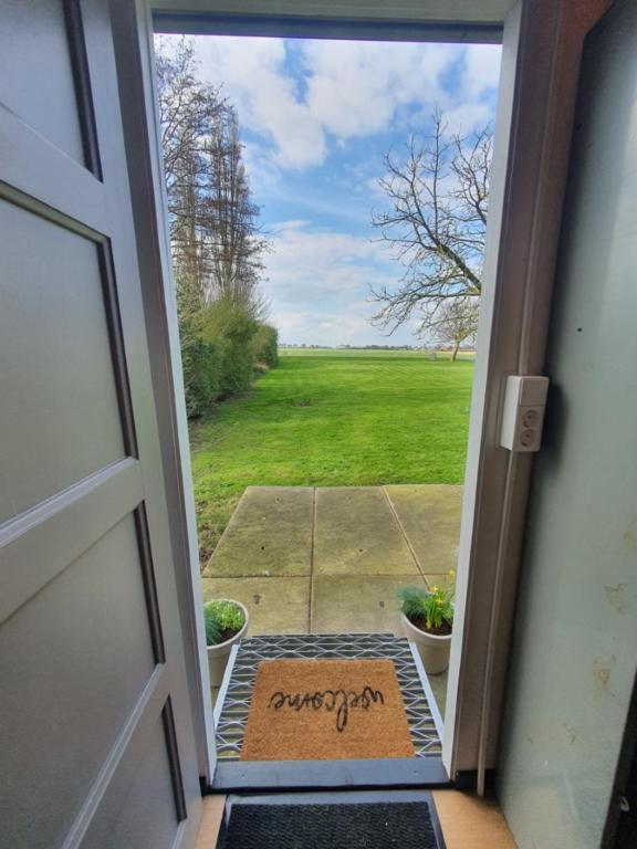 Pipowagen het Sleephuis - Bed and Breakfast Rohel