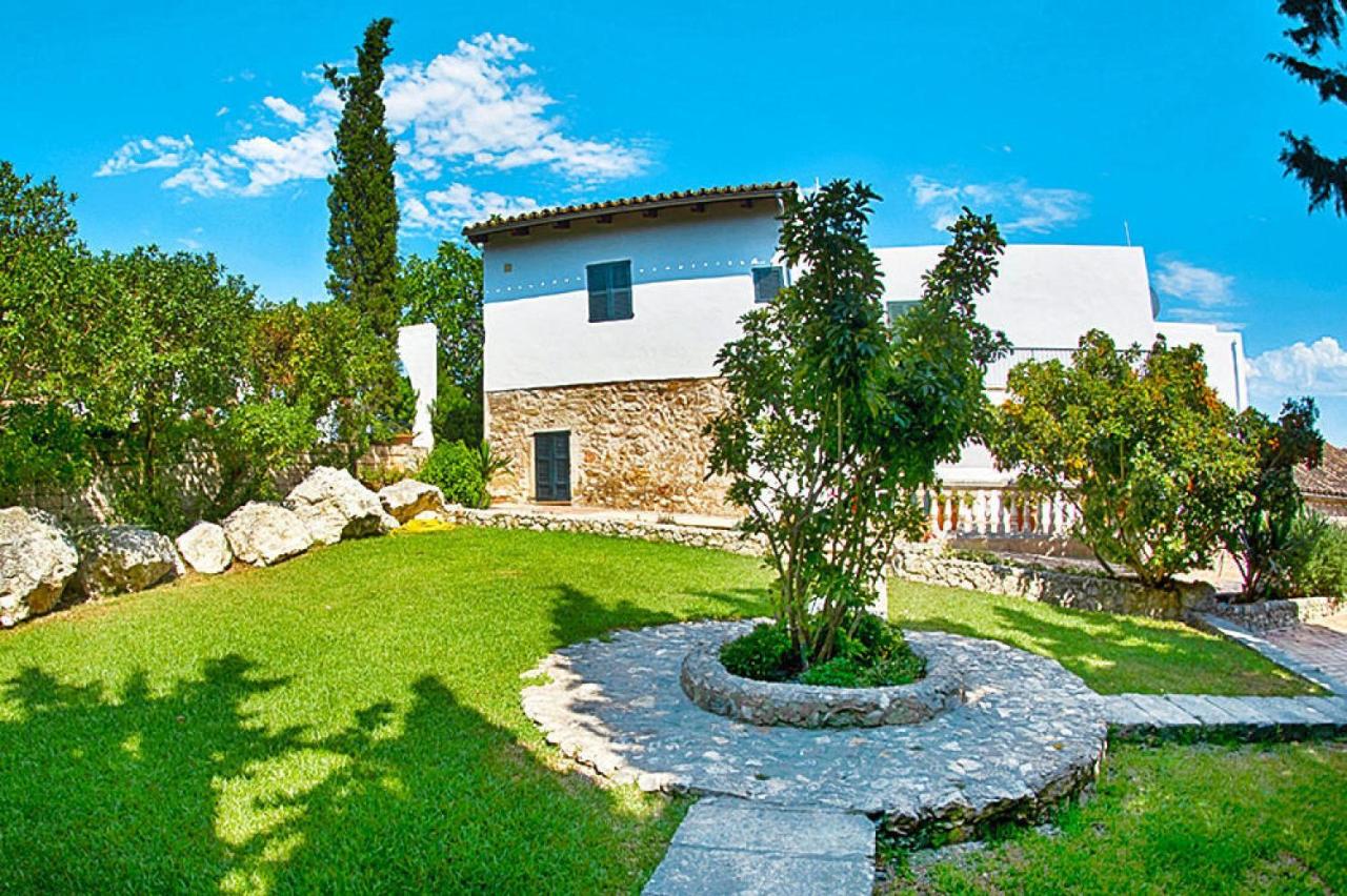 Holiday home in Santa Margalida with terrace - B&B
