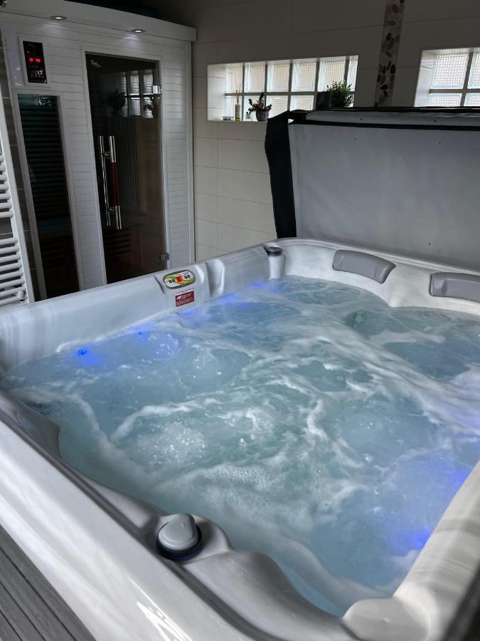 Studio confortable à La Ferrière-aux-Étangs - 25 m² avec sauna - B&B