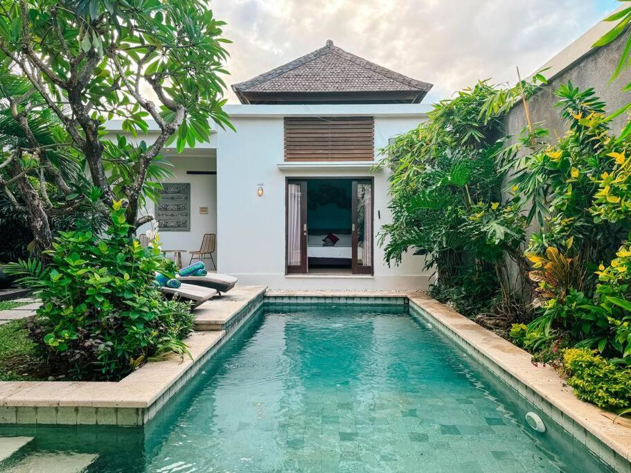 Villa Narada - Convenient Location - Private Pool - 3BR Villa - B&B