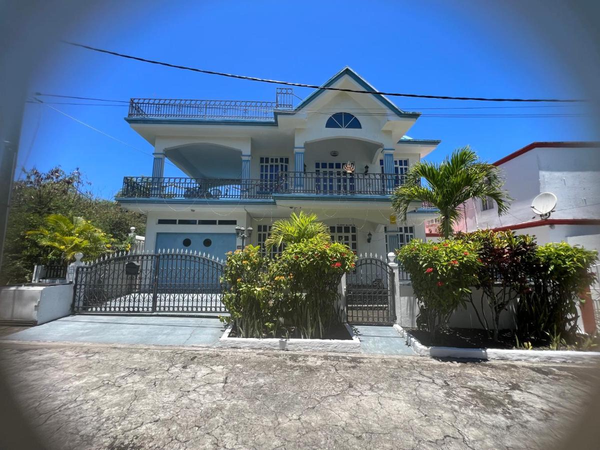 Maison Blanche Self Catering Apartment 1 - B&B