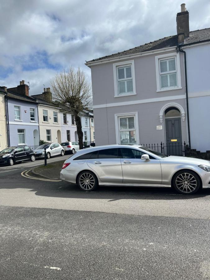 The Lily Pad - Cheltenham Townhouse, a short walk to Town Center and Racecourse - Chambres d’hôtes