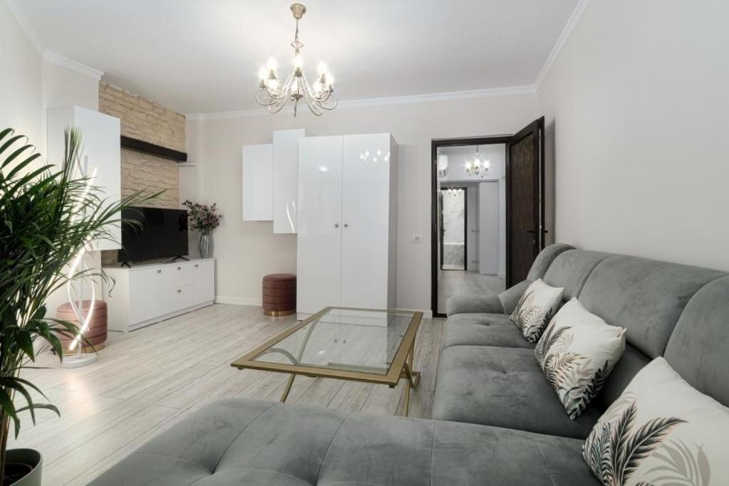 Apartament Trandafirul - Ferienwohnung Konstanza