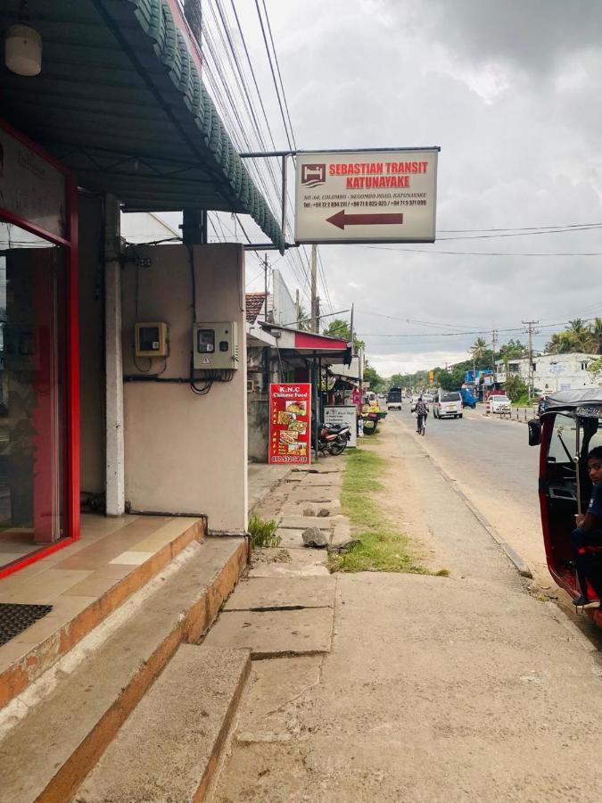 SEBASTIAN TRANSIT KATUNAYAKE - B&B Katunayaka