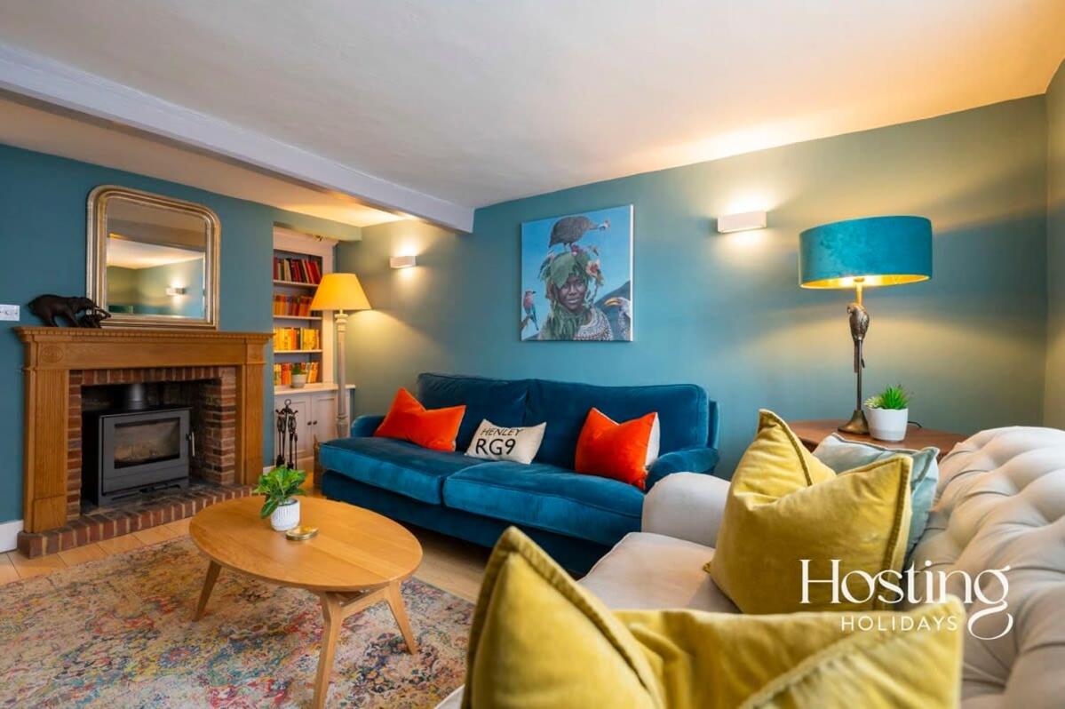 B&B Henley-on-Thames - Spacious Luxury Cottage With Roof Terrace Close To The River Thames - Bed and Breakfast Henley-on-Thames