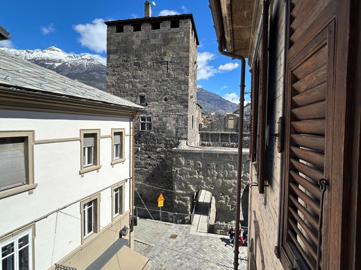 B&B Aoste - PRAETORIA 60 - Alloggio in Centro Storico - CIR Aosta n 0001 - Bed and Breakfast Aoste