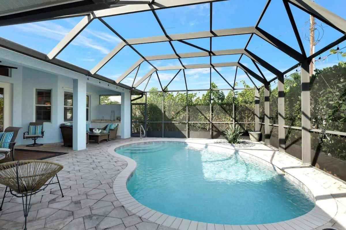 Key West Vibes in Bonita Shores - B&B Bonita Springs