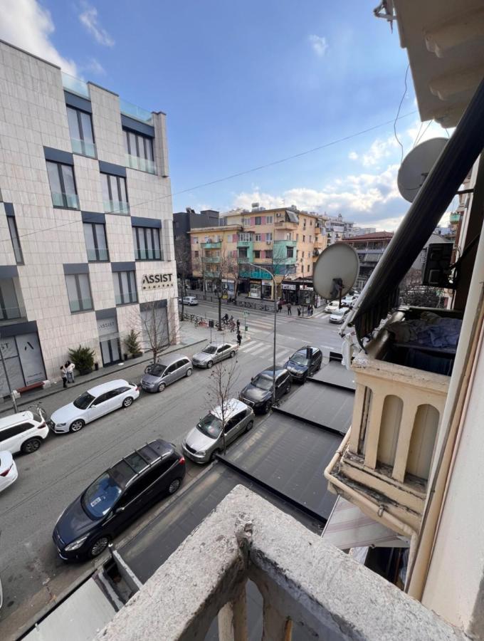 UrbanOasis - Bed and Breakfast Tirana