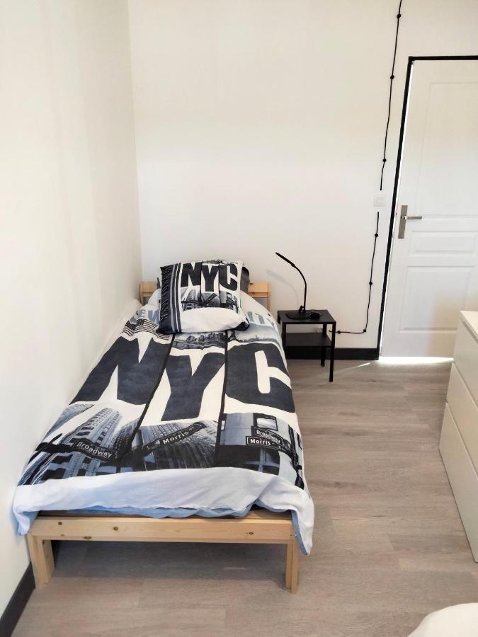 Two-Bedroom Deluxe Apartment with Harbour View