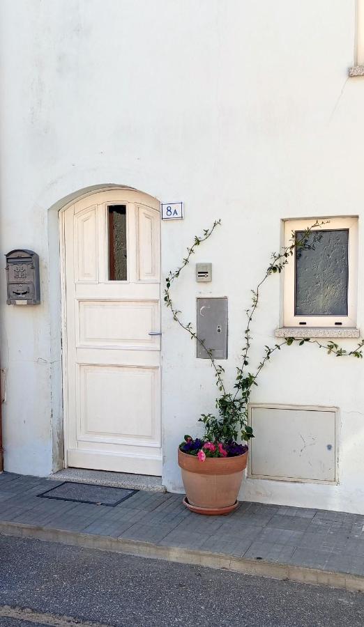 WHITE - San Pantaleo - B&B