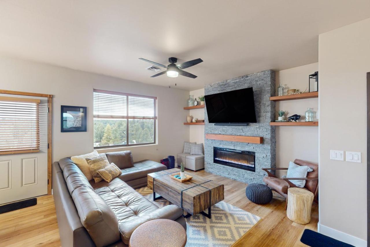 Ridgetop Retreat - Unit A9 - B&B