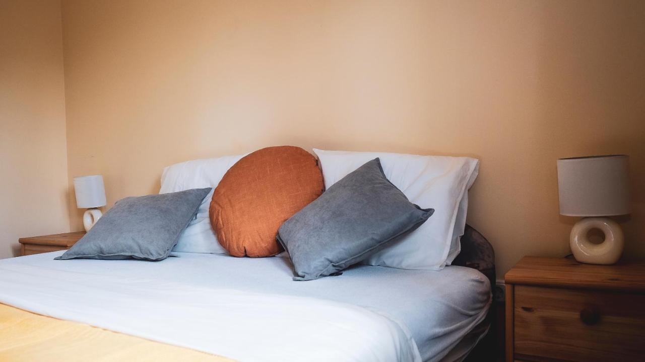 Appartamento con 2 Camere da Letto e Vista Giardino