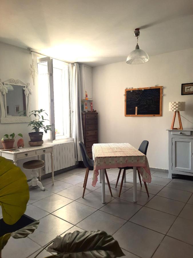 B&B Nîmes - Agréable appartement T2 proche centre - Bed and Breakfast Nîmes