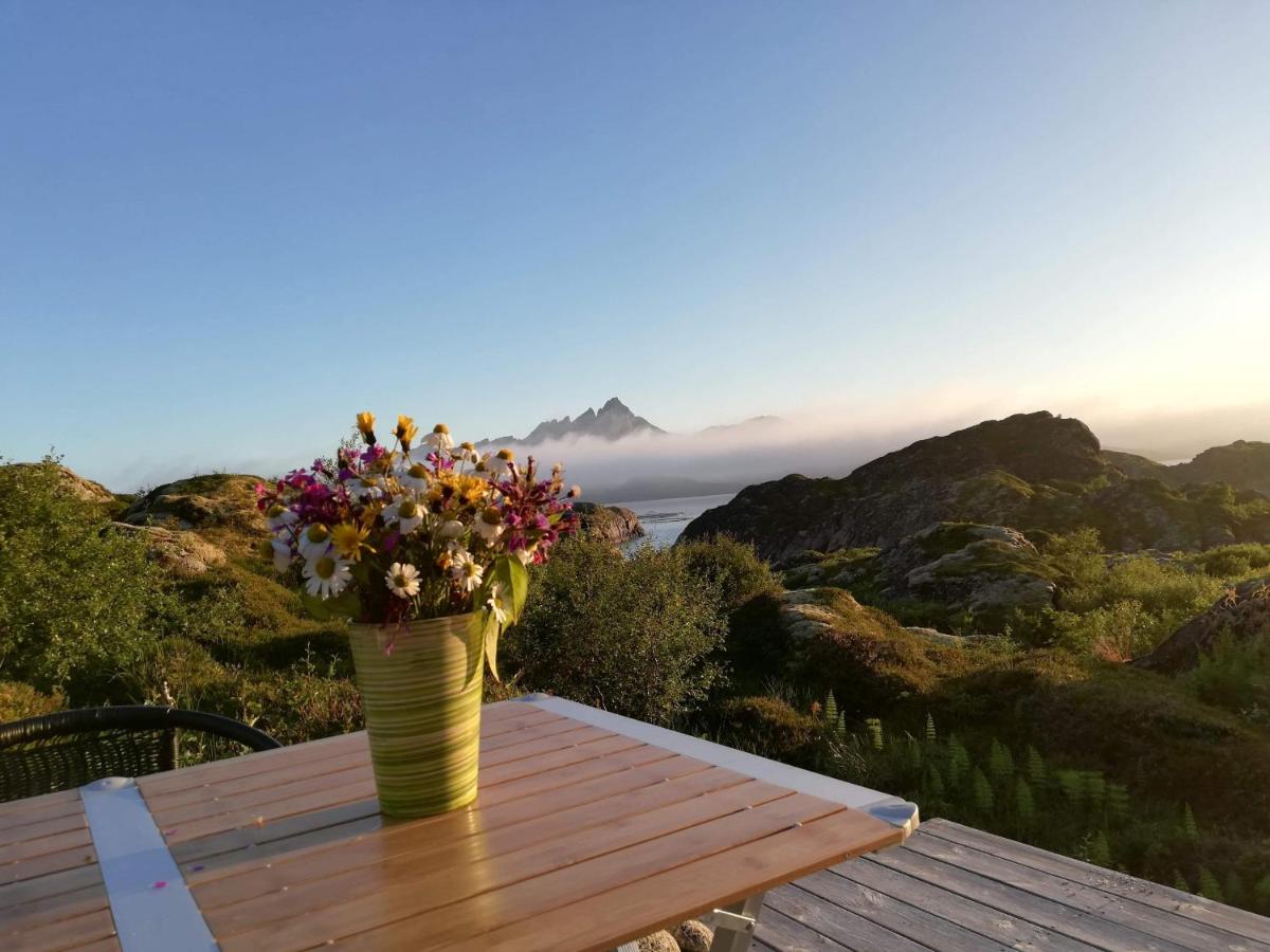 Unique private cabin in Lofoten - B&B