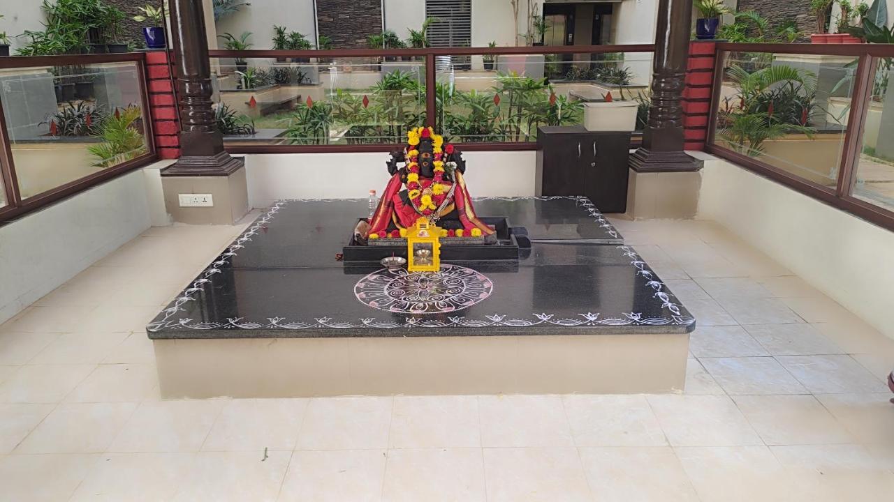 Entire 3 BHK Corporate Service Apartment Manyata Tech Park Hebbal - Ferienwohnung