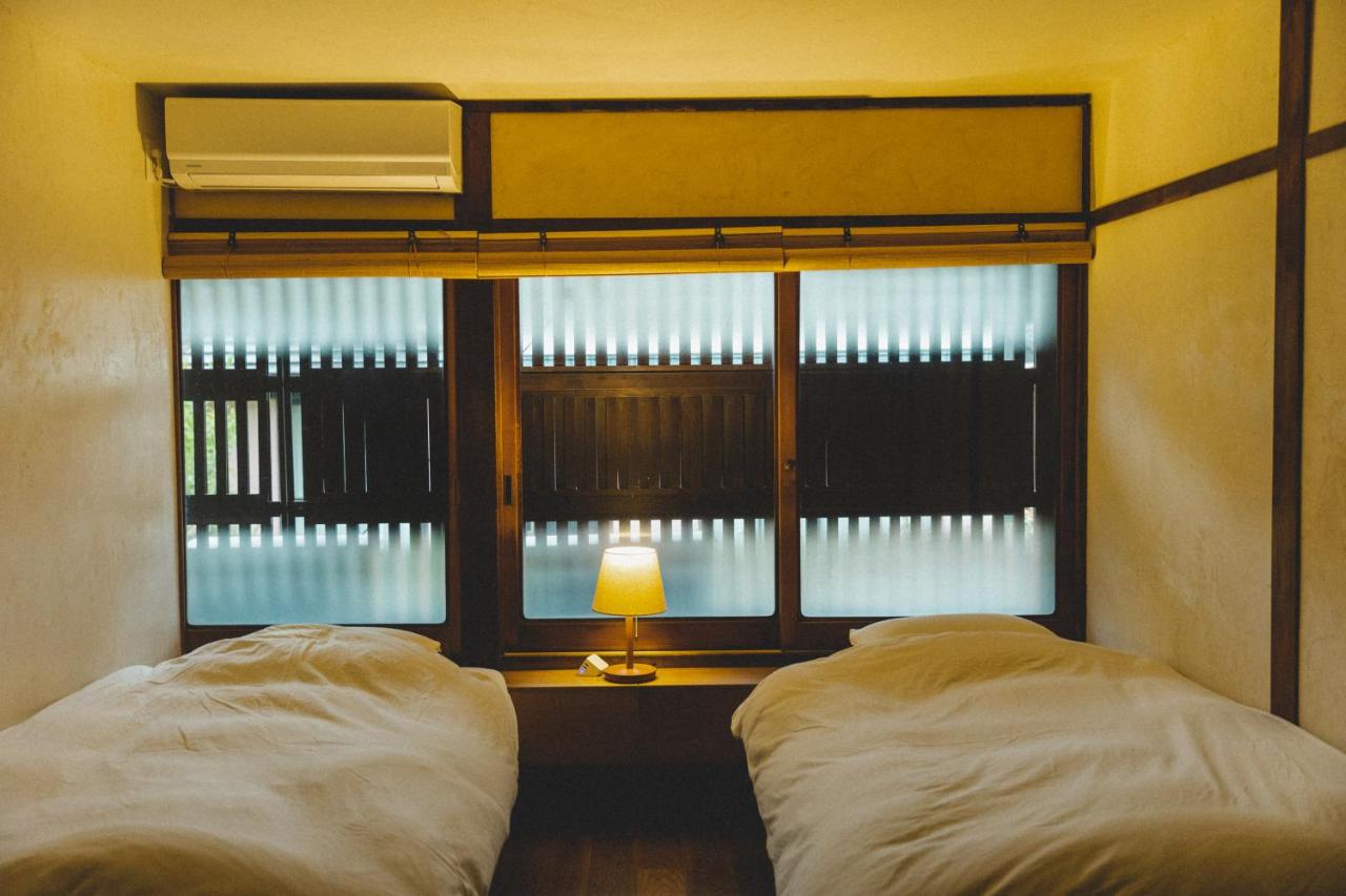 Chambre Lits Jumeaux Standard avec Salle de Bains Commune