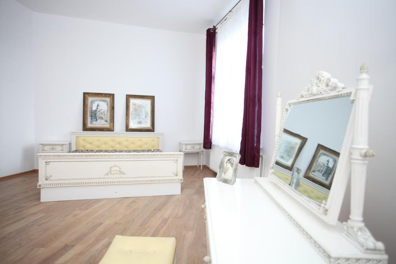 B&B Kalisz - Przestronny Apartament - Bed and Breakfast Kalisz