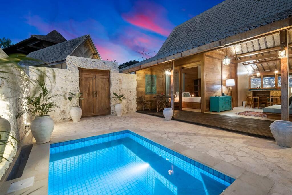 New Green Villa Style 2 bedroom Private Pool - B&B