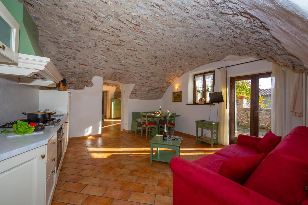 B&B Gargnano - Iris in hilly area - Happy Rentals - Bed and Breakfast Gargnano