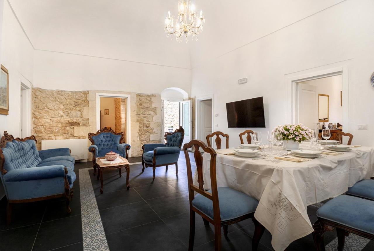 B&B Comiso - Ai Due Leoni 1863 - Bed and Breakfast Comiso