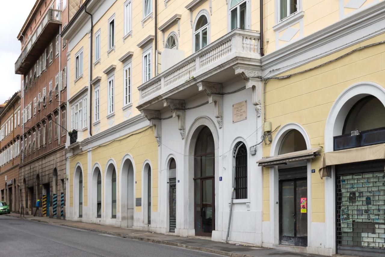 Arcobaleno Trieste Via Udine 19 - B&B
