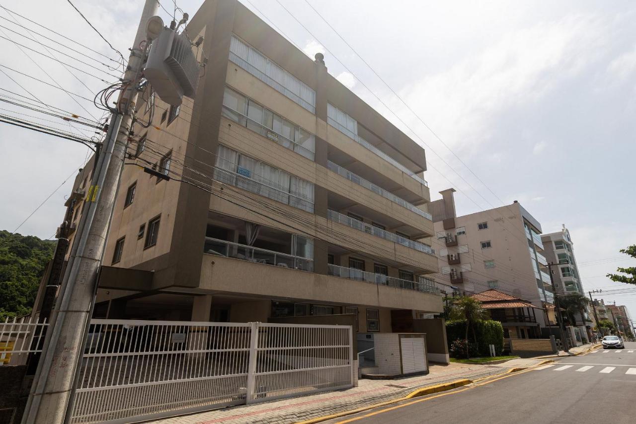 450 - Excelente 3 quartos em Bombas - B&B