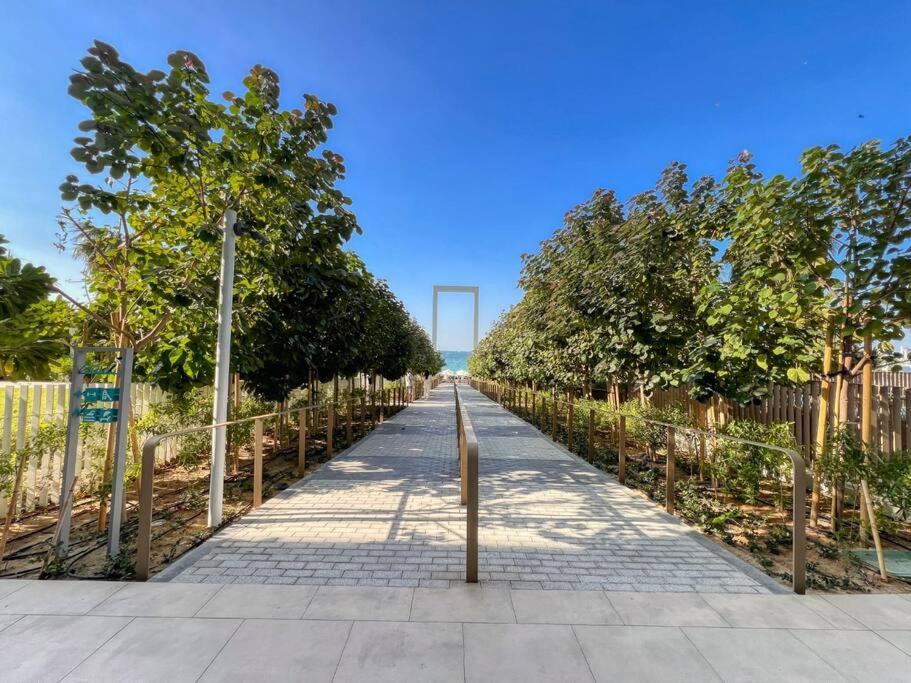 Fantastic and Rare 4BR+maid's in JBR Walk - Bed and Breakfast Dubai