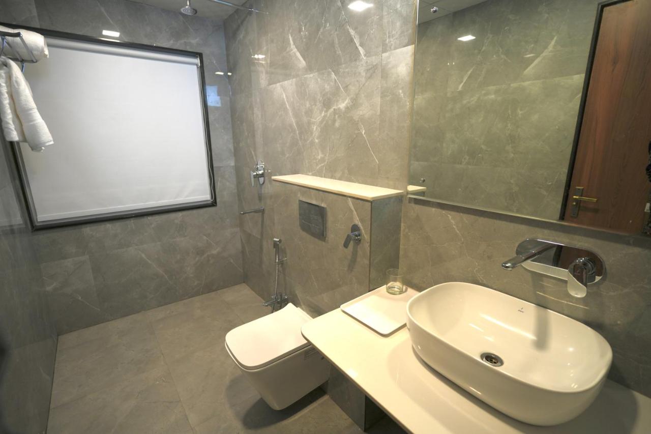 Double Room with Lake View