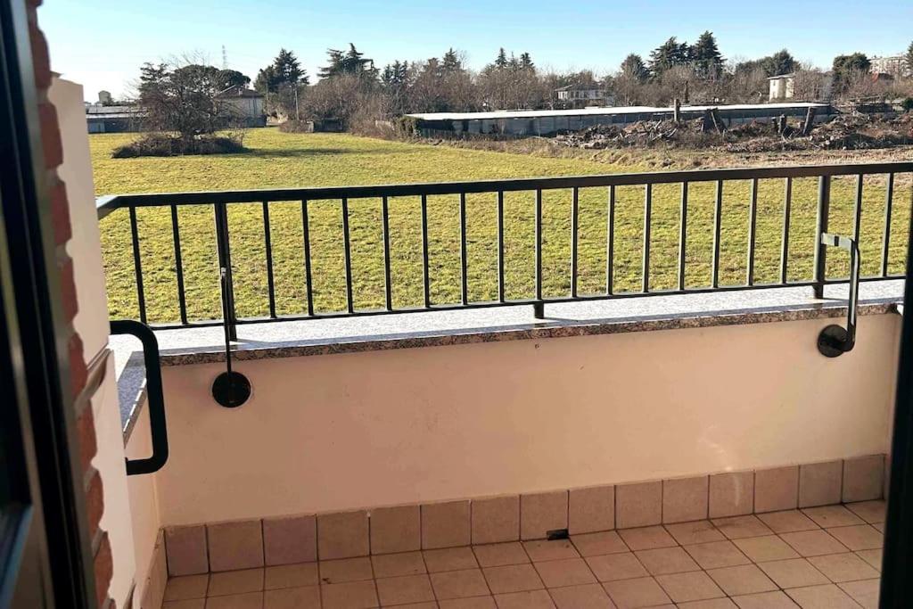 App 27 Parcheggio Privato - Accogliente Monolocale - Chambres d’hôtes Monza