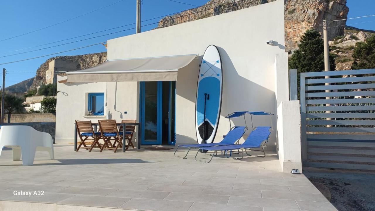 AbuNagia seaside villa garden - B&B Erice
