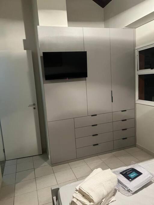 Apartamento em Angra ao lado do Shopping Piratas - Ferienwohnung Angra dos Reis