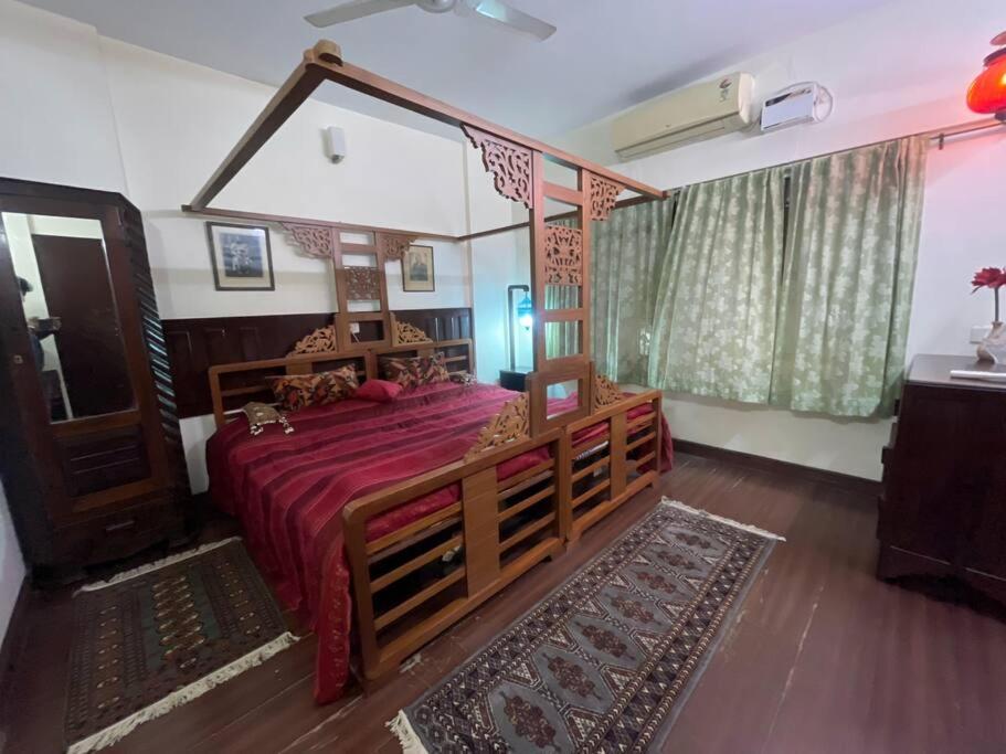 B&B Madras - cozy 1 bedroom suite in Egmore, Chennai - Bed and Breakfast Madras