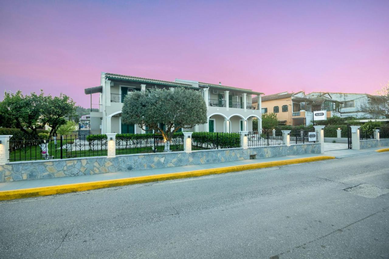 Stavros Apartments Kontokali next to Gouvia Marina - Bed and Breakfast Kontokáli