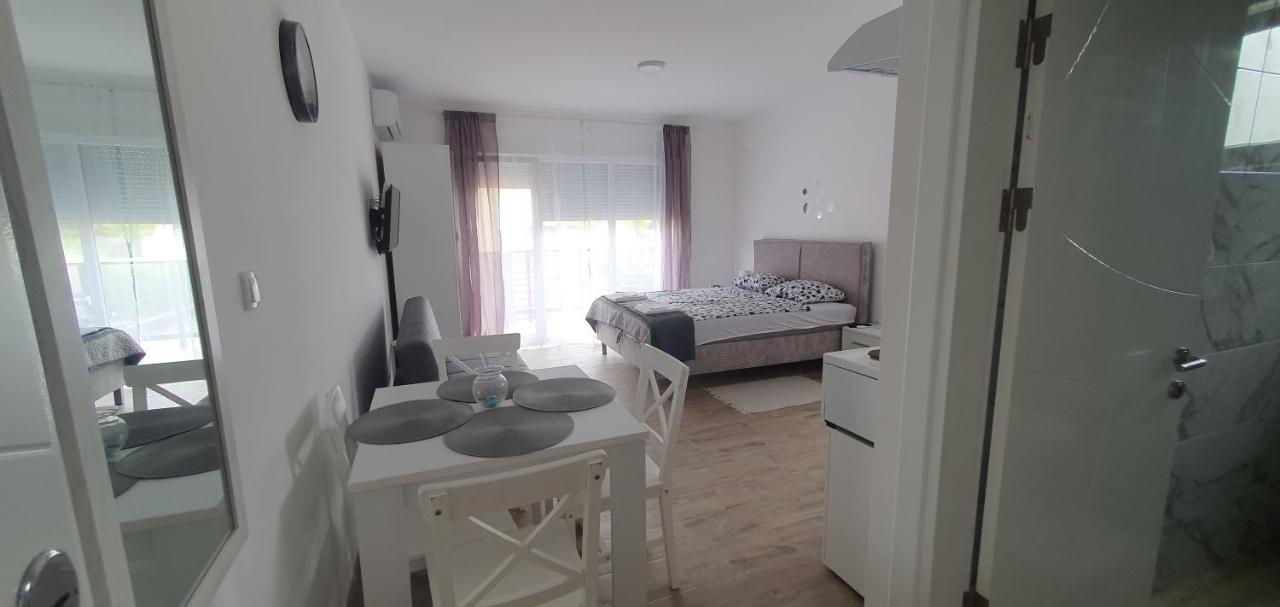 Apartman Živković - Ferienwohnung Veliko Gradište