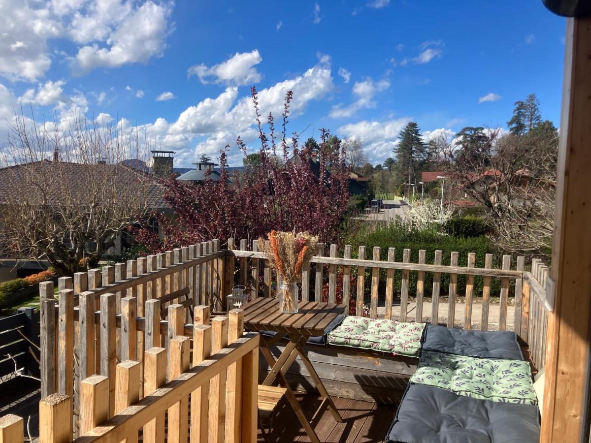 Charmante maisonnette avec terrasse et jolie vue - 5 min à pied du lac - Ferienwohnung