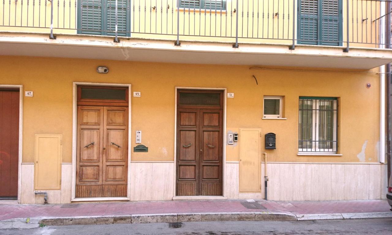 Grottammare mon amour Lori, con cortile privato - B&B Grottammare