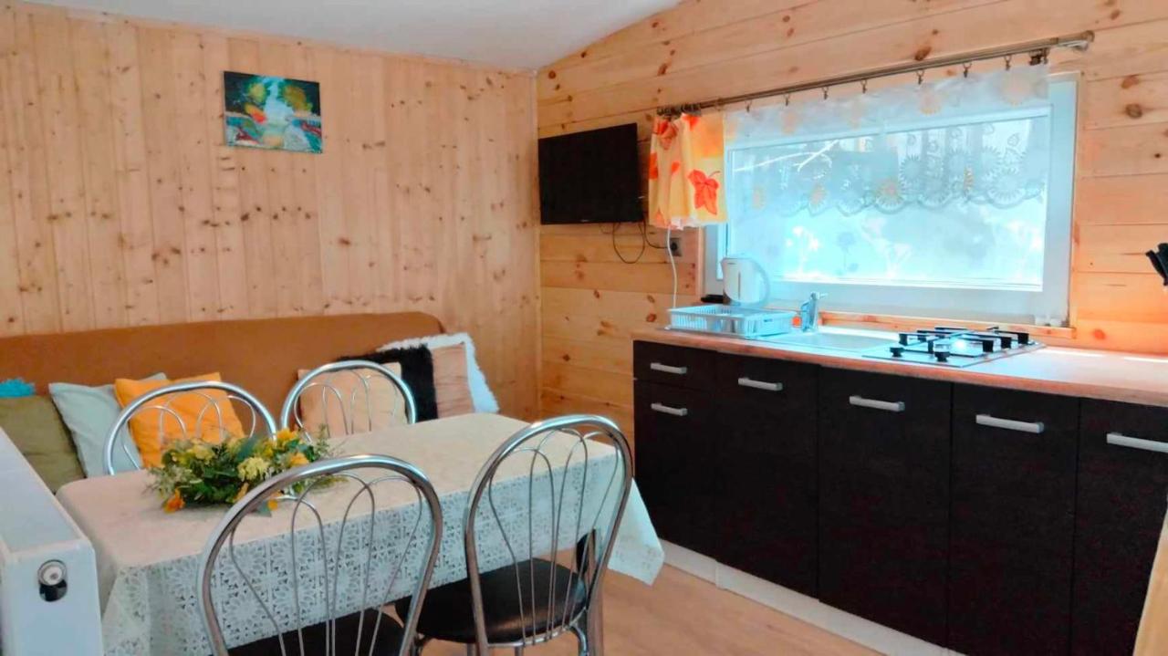 Oleandria-,, Domek Poziomeczka" nr 33 -ogrzewany w okresie jesienno-zimowym - B&B