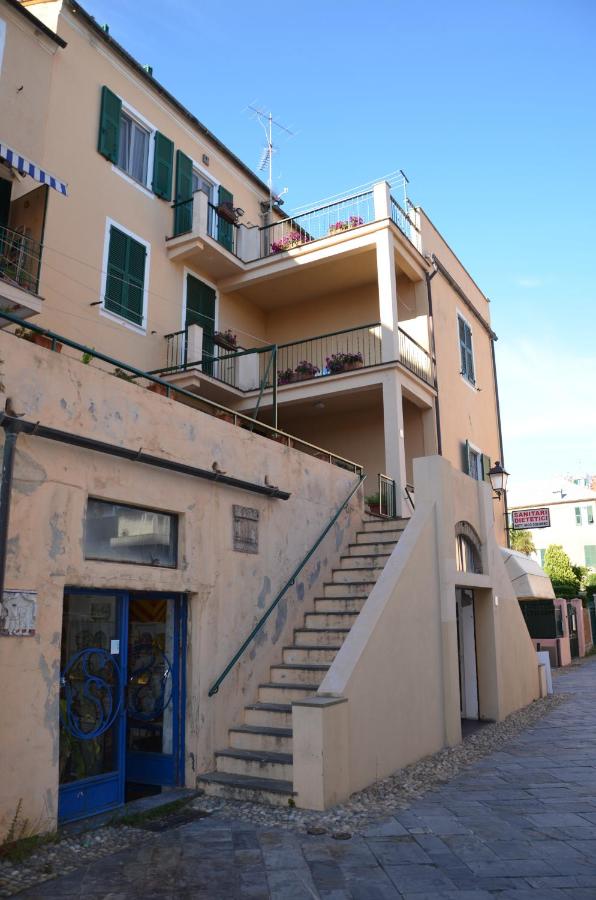 Appartamento Fronte Mare Teresa - B&B Albisola Superiore