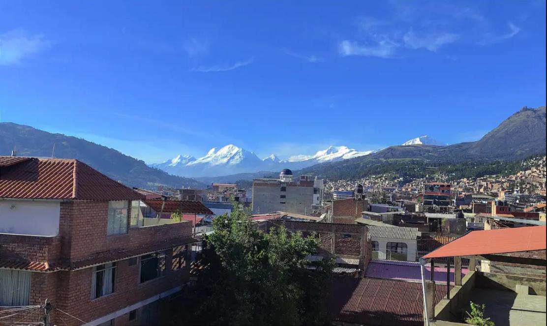 B&B Huaraz - Guest house. Shared room in panoramic apartment. Private bathroom. Kitchen and washmachine - Bed and Breakfast Huaraz