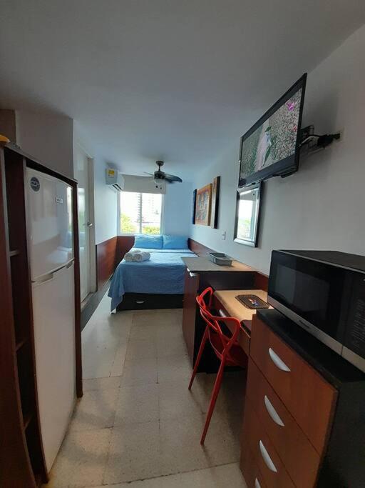 R.1112 Estudio ejecutivo, privado con cocina y baño. - Bed and Breakfast